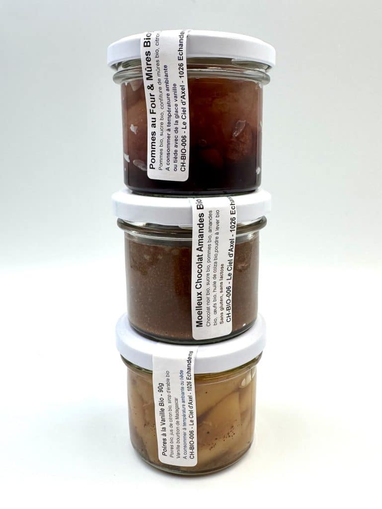 Trio de desserts sans gluten: Poire et vanille, pommes cuites au four et Moelleux au chocolat et amandes