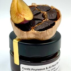Confit de pruneaux à l'ail noir bio